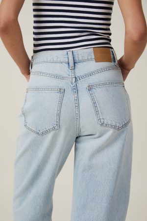 Loose Straight Jean