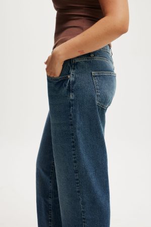 Low Rise Straight Jean