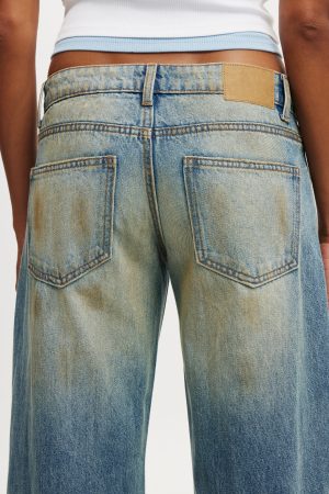 Low Rise Straight Jean