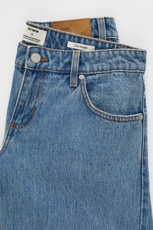 Low Rise Straight Jean