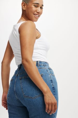 Curvy Stretch Straight Jean
