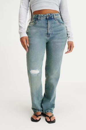 Curvy Stretch Straight Jean