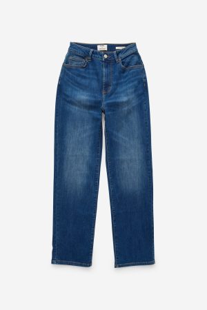Curvy Stretch Straight Jean