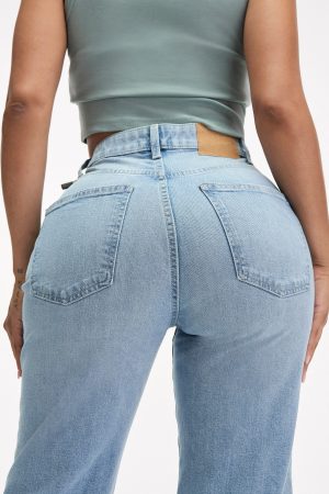 Curvy Stretch Straight Jean