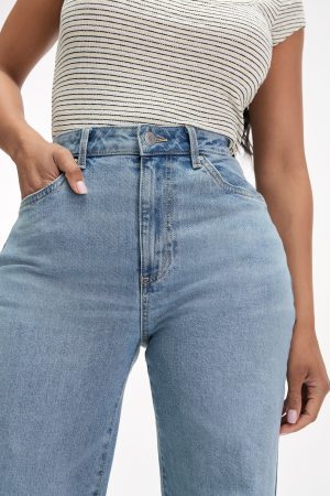 Curvy Stretch Wide Jean