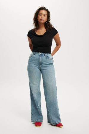 Curvy Stretch Wide Jean