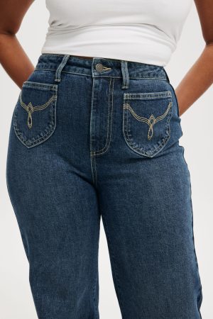 Curvy Stretch Wide Jean