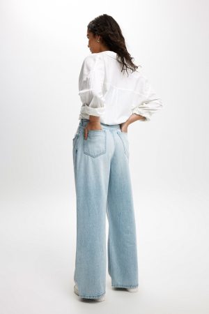 Adjustable Wide Jean