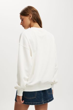 Classic Graphic Crew Sweatshirt