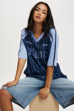Oversized V Neck Raglan Jersey