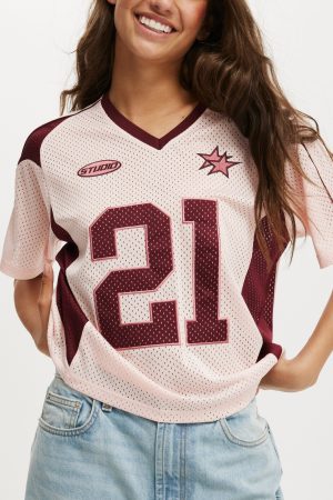 V Neck Regular Cropped Graphic Tee