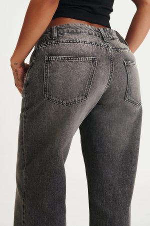 Curvy Low Rise Straight Jean