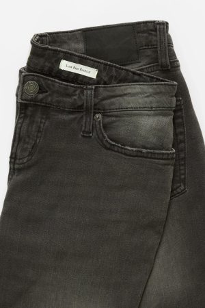 Low Rise Bootcut Jean