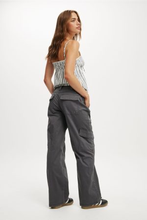 Low Rise Cargo Pant