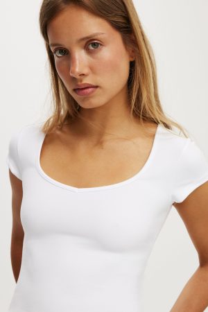 Hold Me Short Sleeve