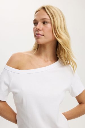 Arlie Asymmetric Short Sleeve