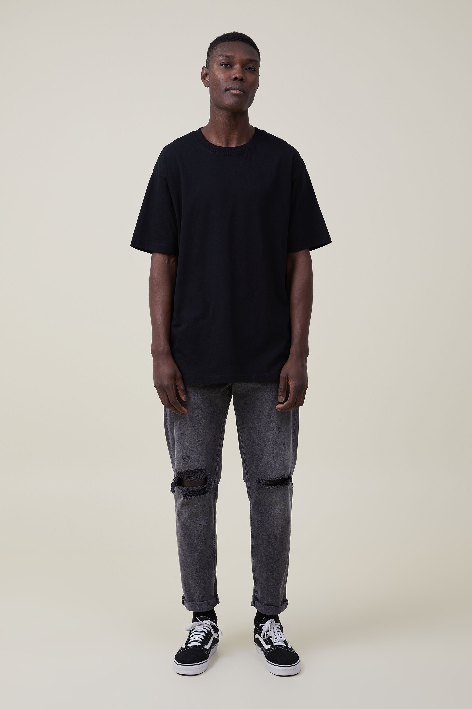 Relaxed Tapered Jean