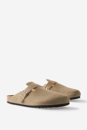 Closed Toe Buckle Slide