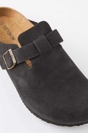 Closed Toe Buckle Slide