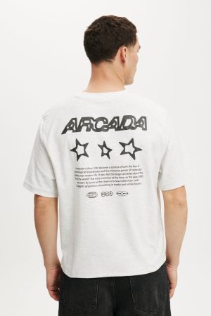 Cropped Fit Graphic T-Shirt