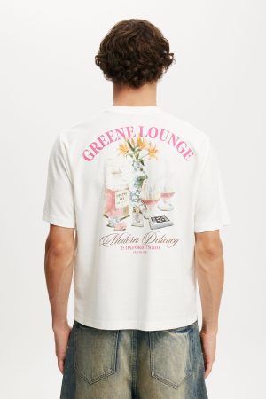 Cropped Fit Graphic T-Shirt