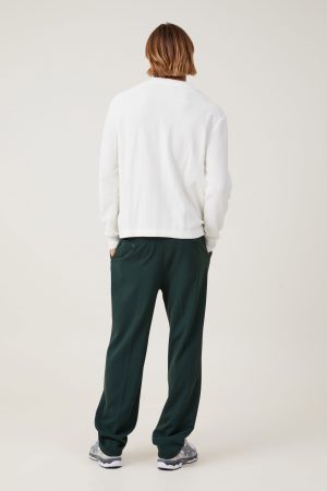 Relaxed Pleated Pant