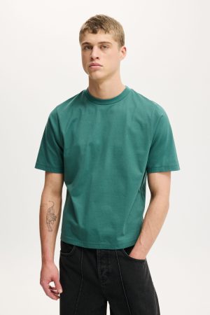 Cropped Fit T-Shirt