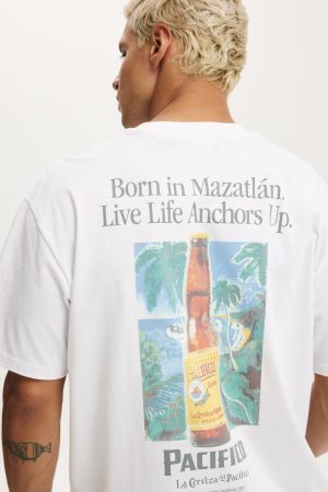 Loose Fit License T-Shirt