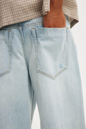 Super Baggy Engineered Jean