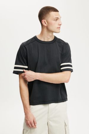 Cropped Fit Panel T-Shirt