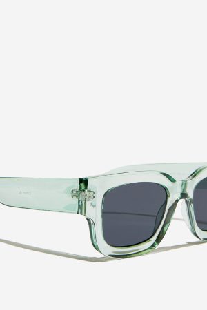 The Relax Sunglasses