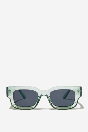 The Relax Sunglasses