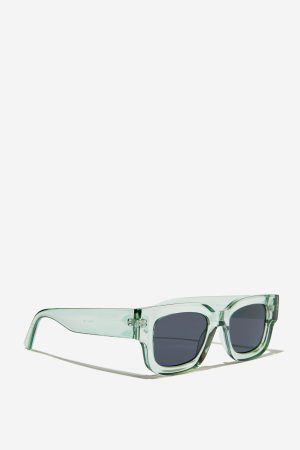 The Relax Sunglasses