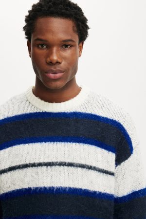 Box Fit Fuzzy Crew Knit