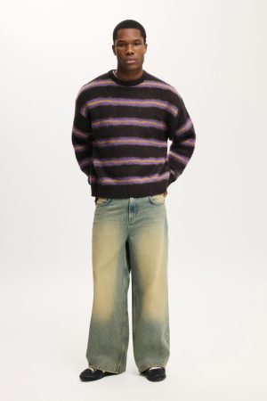 Box Fit Fuzzy Crew Knit