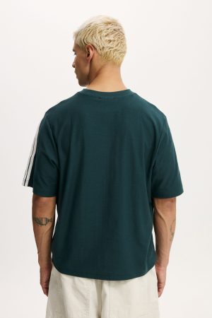 Cropped Fit Honda X Jt Racing T-Shirt