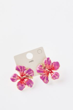 Mid Charm Earring