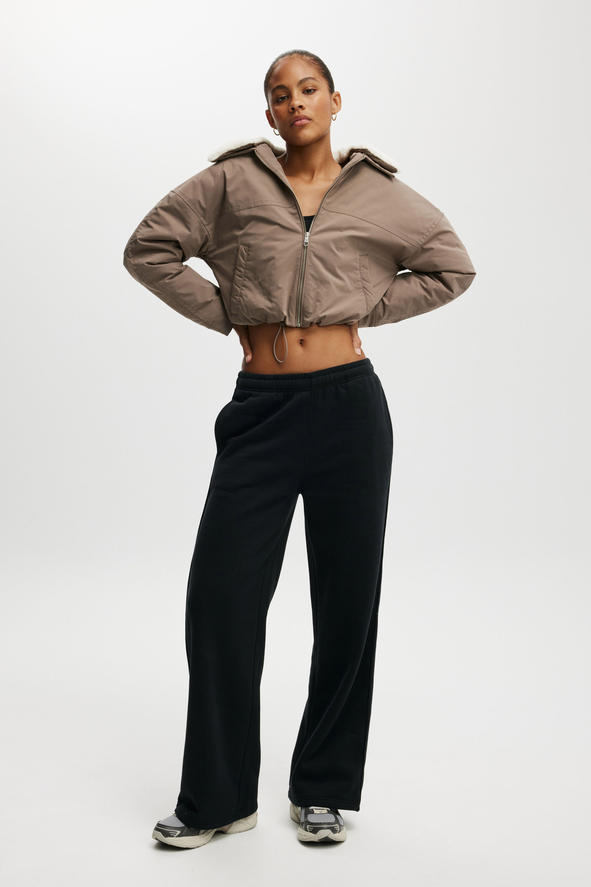 Plush Essential Straight Leg Sweatpant