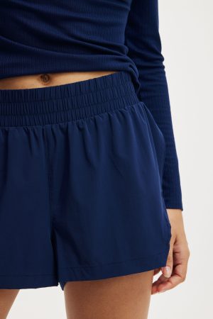 On The Fly Curve Short