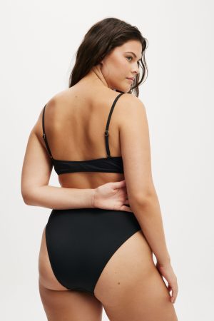 Super Scoop Bikini Top