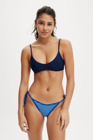 Super Scoop Bikini Top
