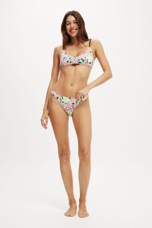 Super Scoop Bikini Top