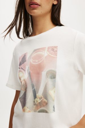 Lounge Graphic Tee