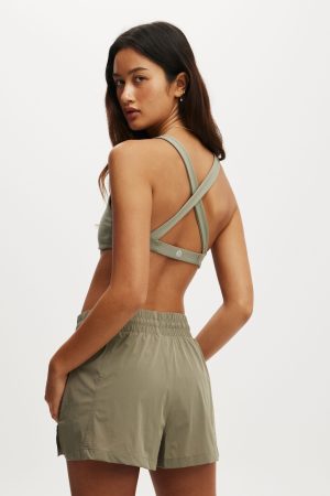 On The Fly Tie Up Short