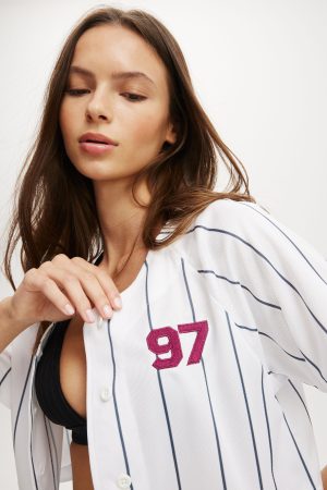 Active Mesh Raglan Graphic Tee