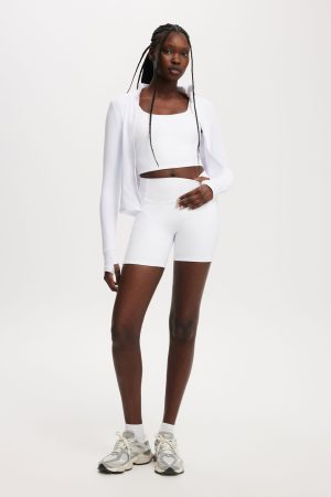 Ultra Soft Scoop Tank