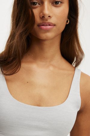 Ultra Soft Scoop Tank