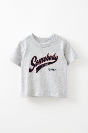 NBA Chicago Bulls Short Sleeve Graphic Print Tee