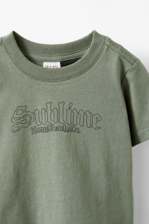 NBA Chicago Bulls Short Sleeve Graphic Print Tee