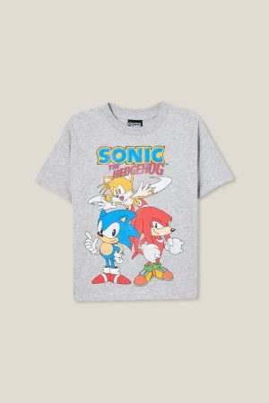 Sonic the Hedgehog Drop Shoulder Short Sleeve Tee